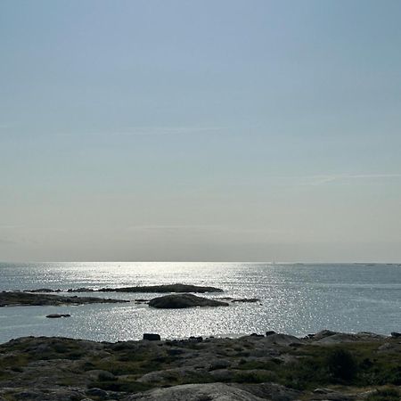 Mycket Trevlig Stuga Pa Braennoe Med Havsutsikt Branno Exterior foto